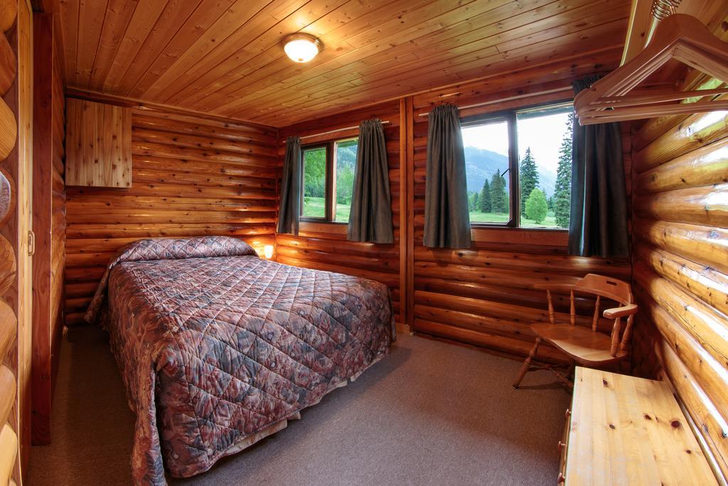 Mount Robson Lodge Exterior photo